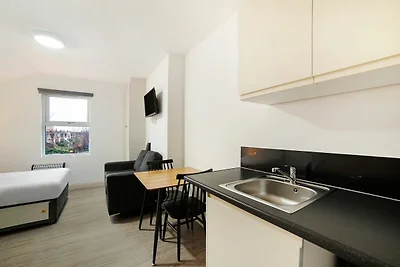 Studio moderno a Londra vicino a Wimbledon...