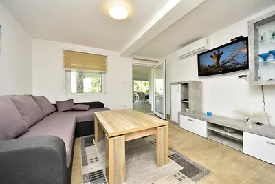 Apartments Robi & Kristina - Two Bedroom Apar...