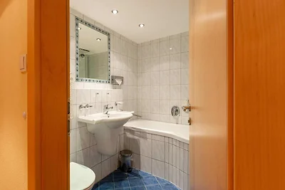 Gemütliche Wohnung in Längenfeld mit Garten
