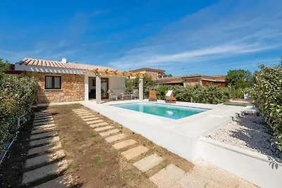 Vakantiehuis in San Teodoro met zwembad