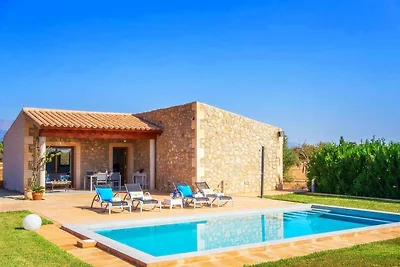 Ländliche Villa in Búger mit Pool