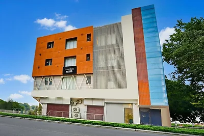 Townhouse Jagatpura Hotel Soft Patel