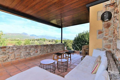 Villa in Binissalem mit Pool und Weinbergen