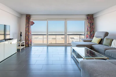 Schöne Wohnung mit Terrasse und Meerblick