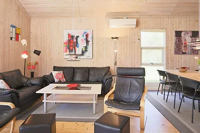 8 Personen Ferienhaus in Væggerløse