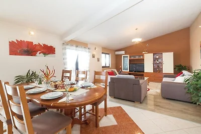 Mediterranean Stylish Villa with Pool in Kast...