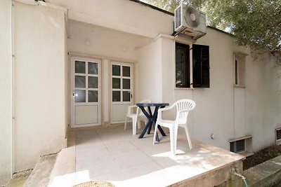 Apartments Neva- Two Bedroom Apartment with B...