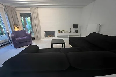 Charmantes Chalet mit riesigem Garten im grün...