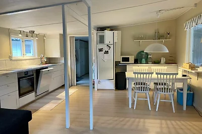 8 Personen Ferienhaus in YNGSJÖ, SVERIGE-By...