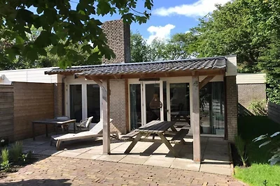 Bungalow in ruhiger Anlage in Strandnähe