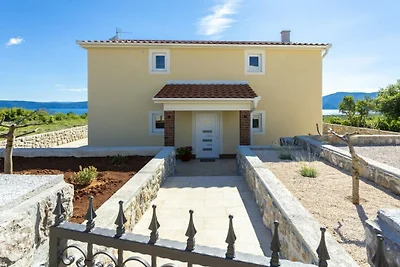 Villa in Krk mit Schwimmbecken