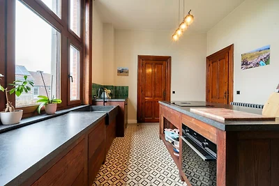 Malerisches Herrenhaus mit Garten in Tongeren