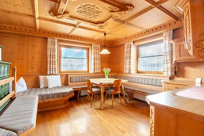 Chalet con terrazza panoramica a Zell am...