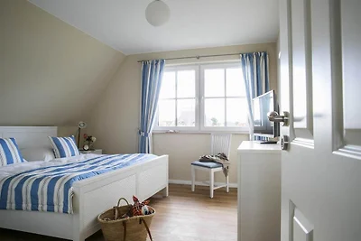 Luxus Reetdachhaus in Fuhlendorf mit Sauna