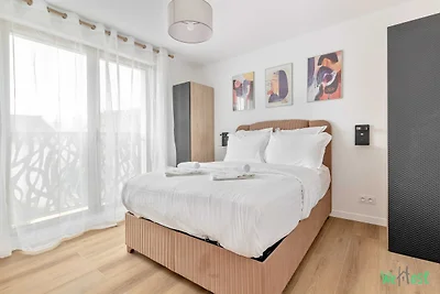 Modernes Apt. mit Balkon -6P-Proche...