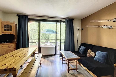 Angenehme Wohnung mit Balkon