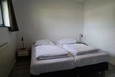 Ferienhaus in Mol mit Terrasse und Wifi