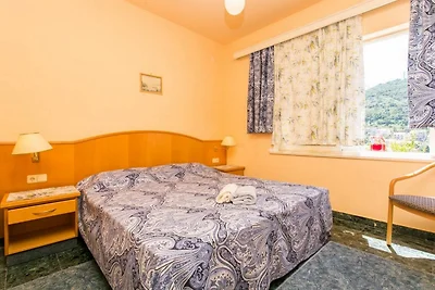 Apartments Elelu - Two-Bedroom Apartment with...