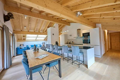 Chalet in den Alpen am Genfersee