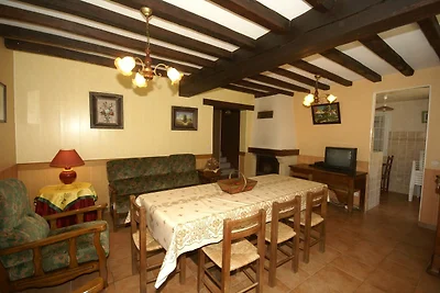 Charmantes Ferienhaus mit Pool und Teich