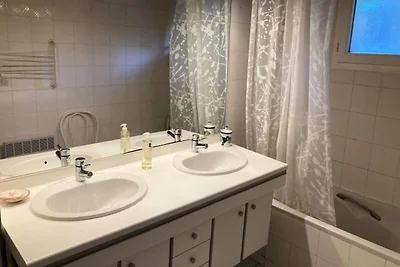 Haus in Médoc in der Nähe von malerischen...