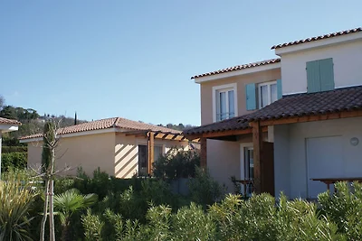 Haus mit AC, zwischen Innenraum und Meer