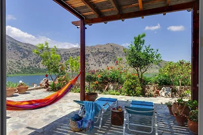 Incredibile cottage a Kavallos vicino al lago