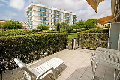 Planta baja en first linea - Roquer Marti