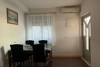 Gut gelegene Wohnung in Rogoznica