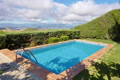 Gemütliches Landhaus mit privatem Pool