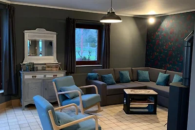 Modernes Ferienhaus in Bertrix mit Garten