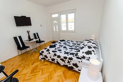 Apartments Ivana (TR) - Studio with Balcony a...