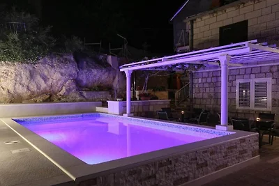 Guest House Kusalo- One Bedroom Apartment wit...