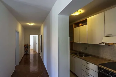 Villa in Poreč mit Schwimmbecken