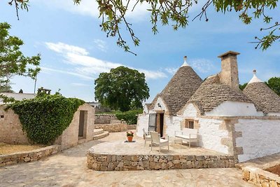 Magnificent Stefano's Trulli a Locorotondo