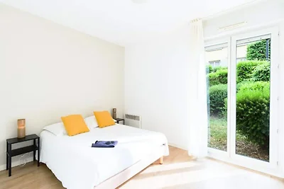 Appartamento vicino a Lione con piscina