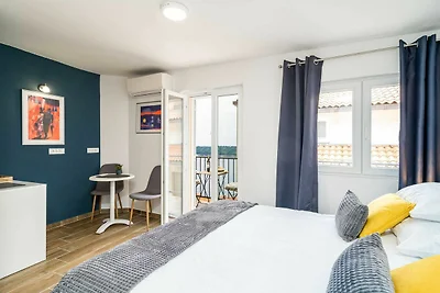 Argenta Rooms - Premium Double Room with Balc...