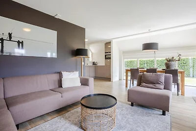 Villa am See in der Nähe von Sneekermeer