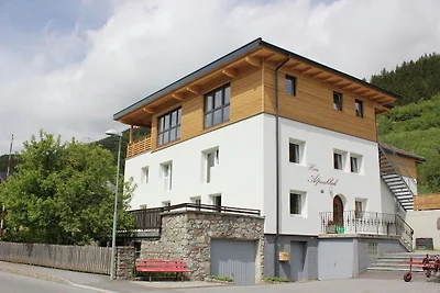 Großräumiges Ferienhaus in Wenns in...