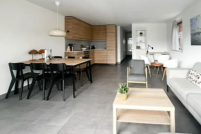Apartment am Seeufer in Uitgeest für 6...