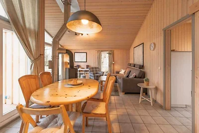 Ferienhaus mit Sauna im Ferienpark Mirow