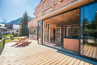 Geräumiges Chalet mit Whirlpool auf der...
