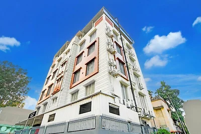 Super Townhouse Kaikhali vicino all'aeroporto