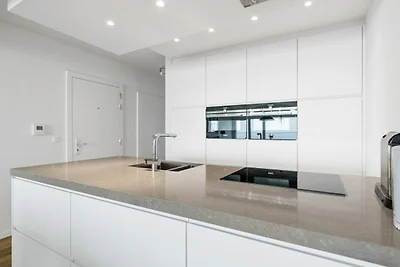 Modernes Apartment mit Meerblickterrasse