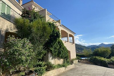 Villa mit Meerblick und privatem Pool