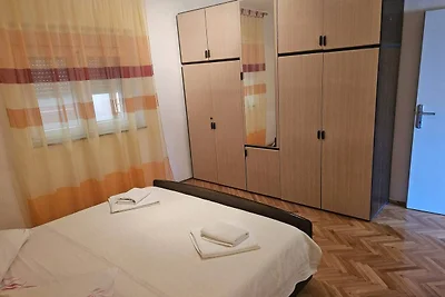 Wohnung in der Küstenstadt Grebastica