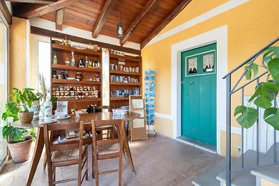 Schönes Ferienhaus in Guardavalle mit Garten