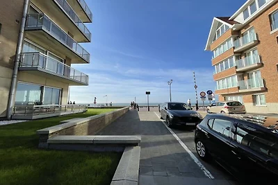 Silver Beach 5 - Coastal Magic