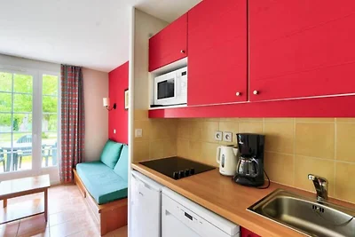 Duplex im Dorfzentrum nahe Pool & See