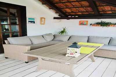 Three bedroom Apartment with terrace and sea...